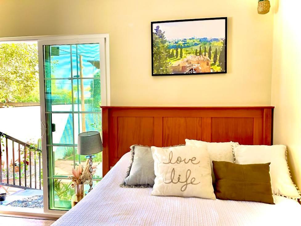 Sweet Tuscan Dreams-Private Entrance & Bathroom With Patio Los Angeles Eksteriør billede