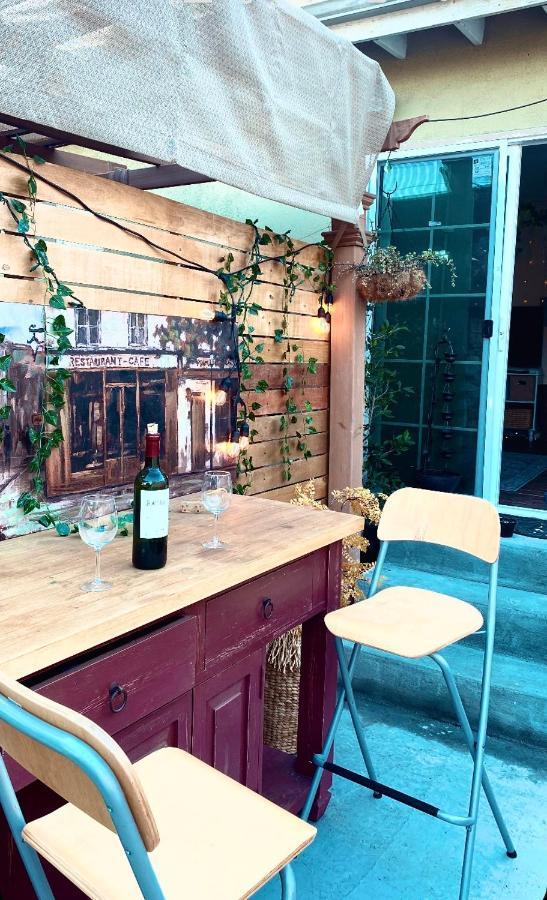 Sweet Tuscan Dreams-Private Entrance & Bathroom With Patio Los Angeles Eksteriør billede